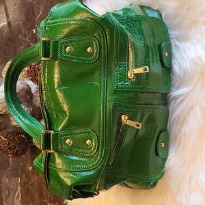 Super cute green paten purse. Name unknown, great condition